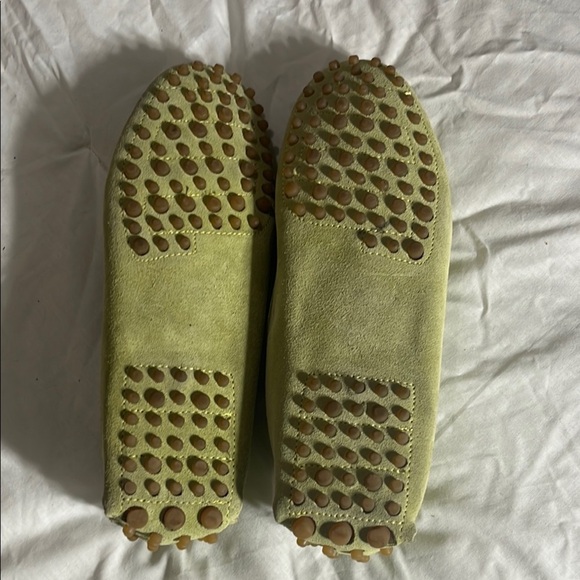 Coach and Four Lime Green Suede Loafers NWOT Size 6.5 M - Picture 7 of 9